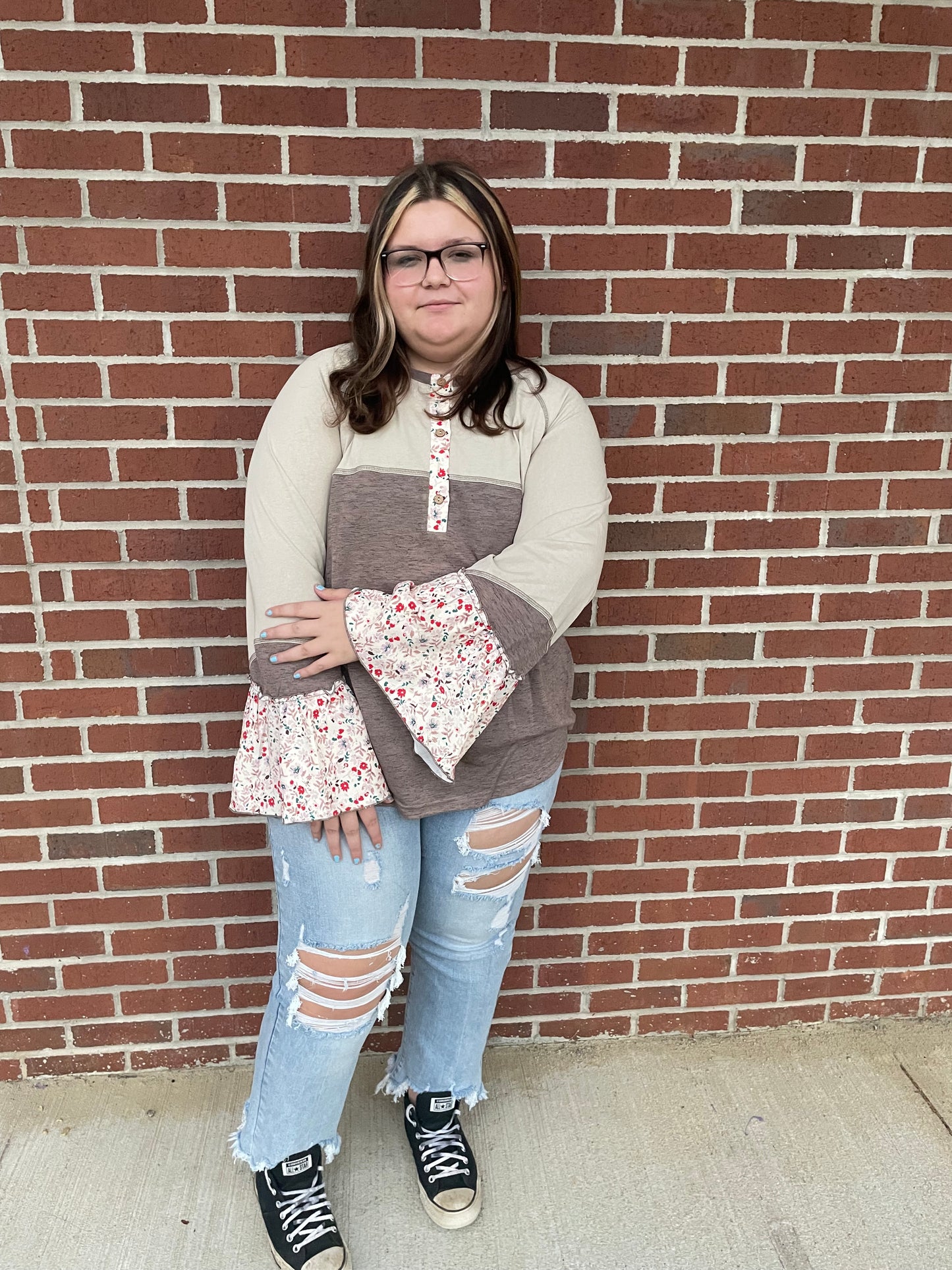 Color block floral bell sleeves